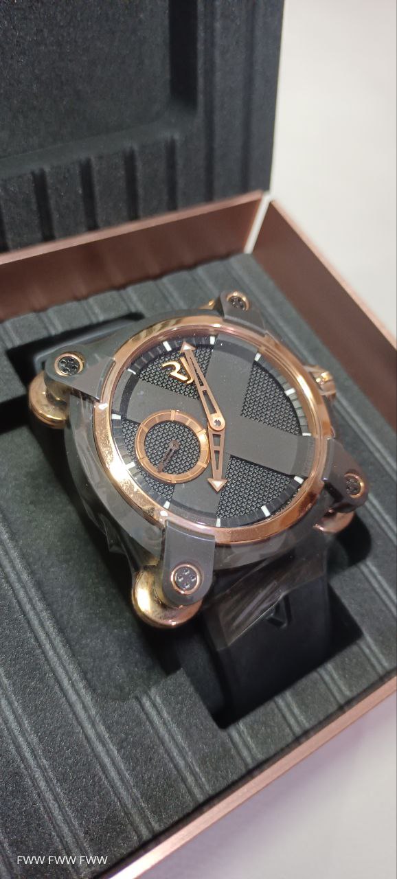 ( Sold )Romain Jerome Moon Invader 18k Red Gold FULL SET Brand new - Image 2