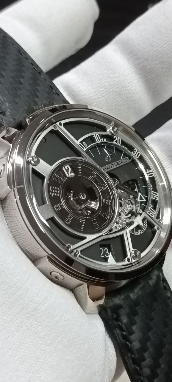 ( Sold )Hautlence HLQ 01 Manual winding movement 18k Solid White Gold Case Brand New - Image 2