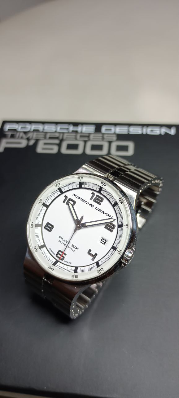 Porsche Design Flat six automatic 40mm case White racing inspired dial - Image 3