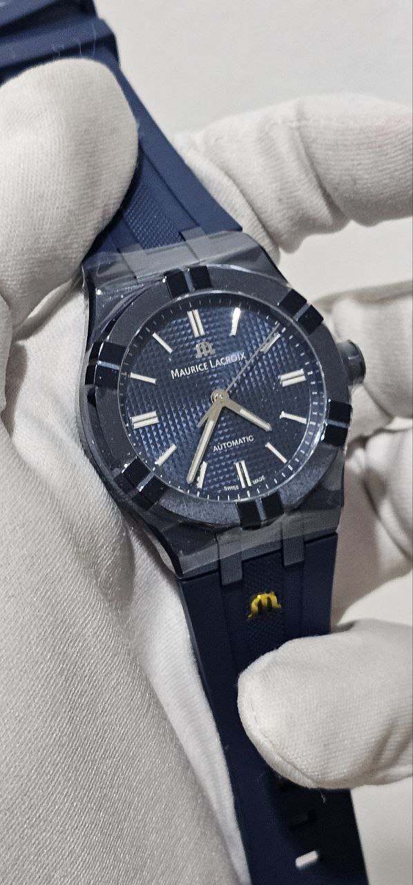 Brand New Maurice Lacroix Aikon AI6007-PVC00-430-4 39mm Automatic movement warranty