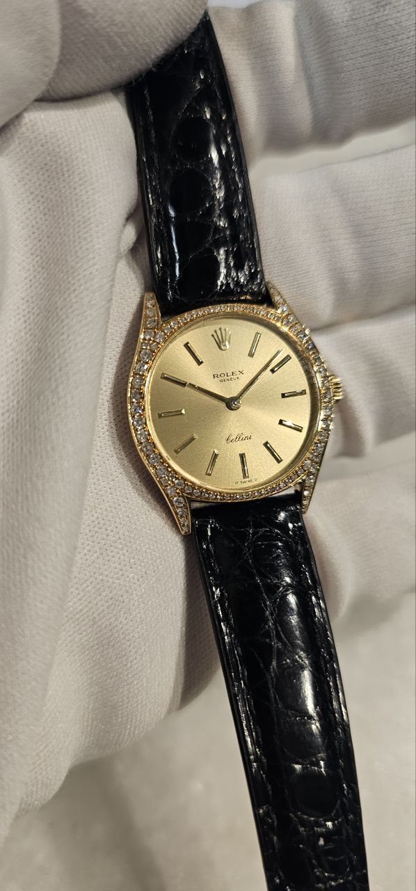 Rolex Cellini 3800 18k yellow gold case boy size with diamonds