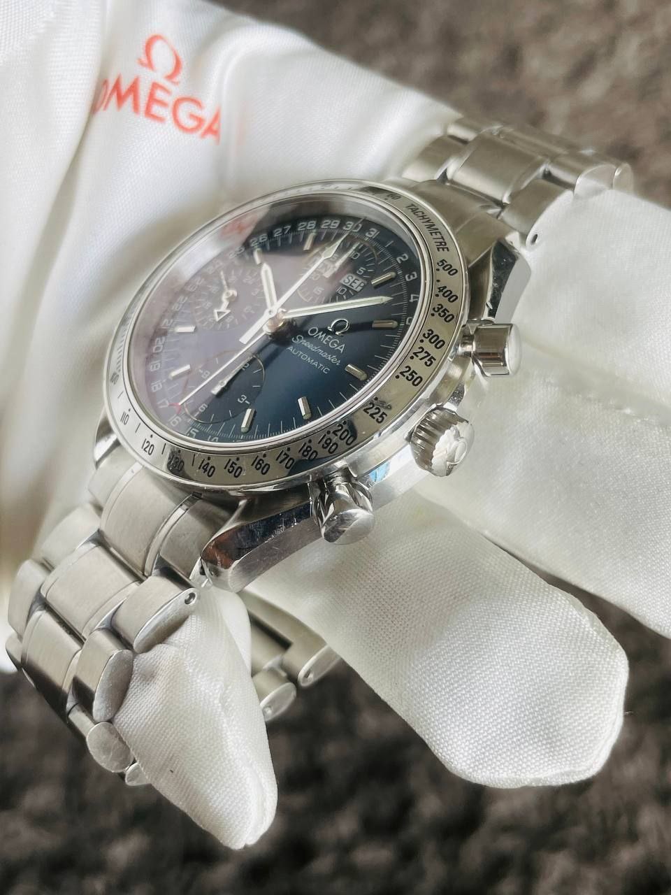 Omega Speed master Bluesy Day Date T3 Day Date Sky Blue dial - Image 4