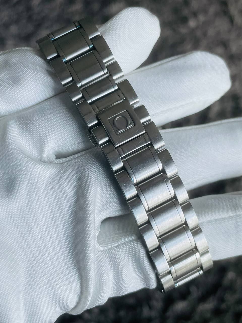 Omega Speed master Bluesy Day Date T3 Day Date Sky Blue dial - Image 6