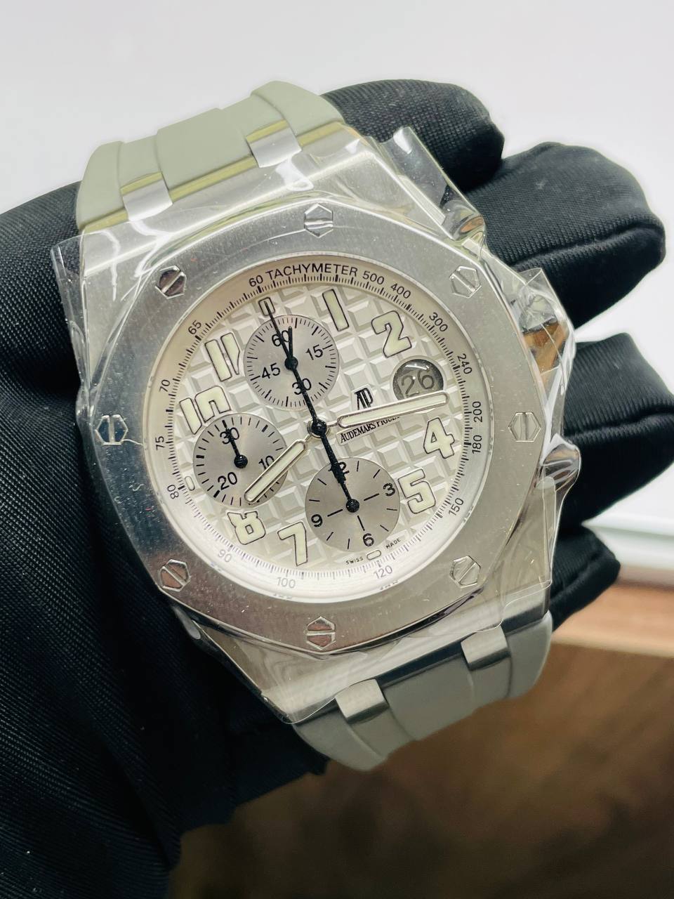 Audemars Piguet Royal Oak Offshore 42mm X 54mm Automatic Chronograph Movement White Waffle Dial - Image 4