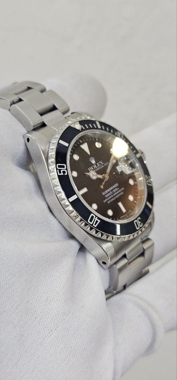 Rolex Submariner 16610 40mm - Image 3