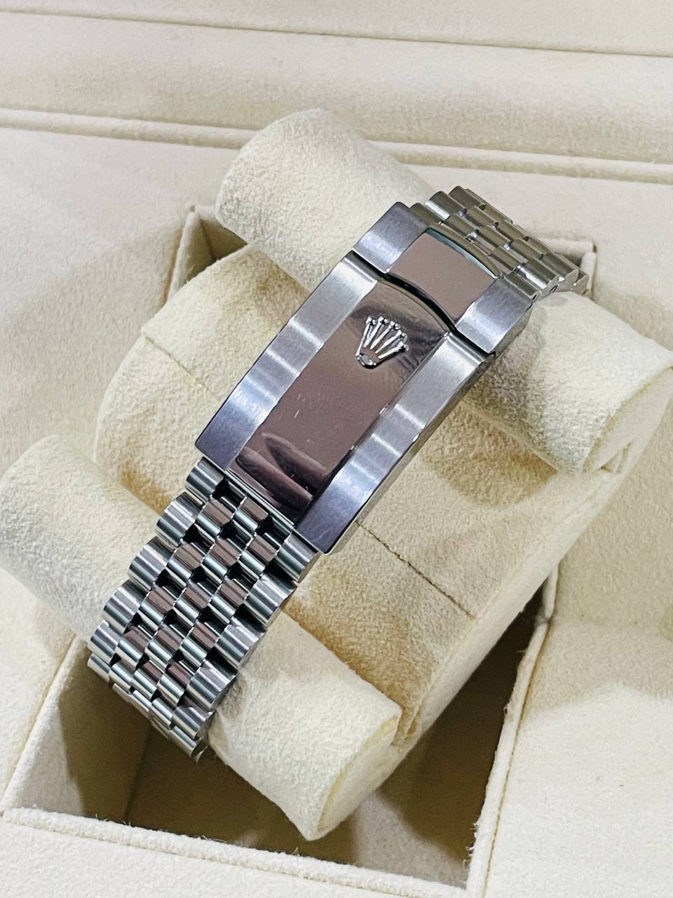 Rolex Datejust 36mm Model 126234 - Image 4