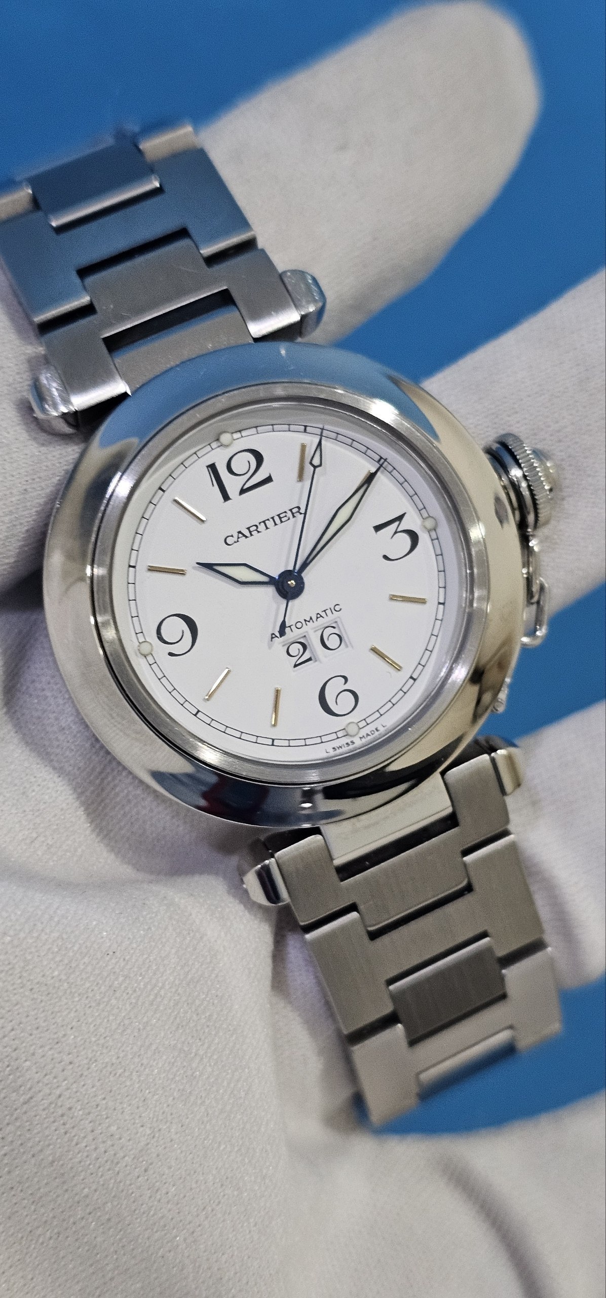 Cartier Pasha Gerald Genta Swiss Made Model 2475 Big date white dial - Image 3