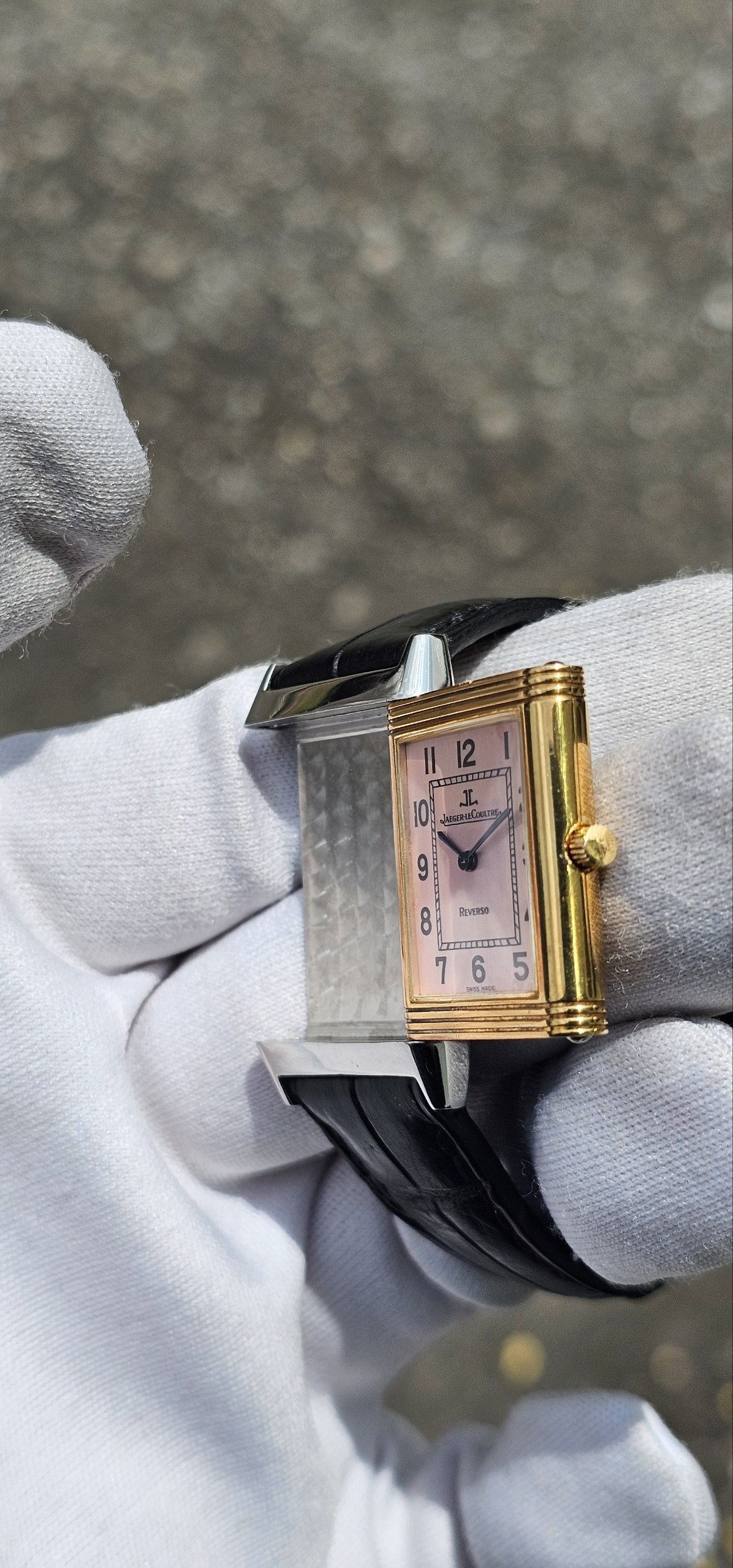 JLC Reverso Mid size Half gold Model 250.5.86 Salmon dial - Image 5