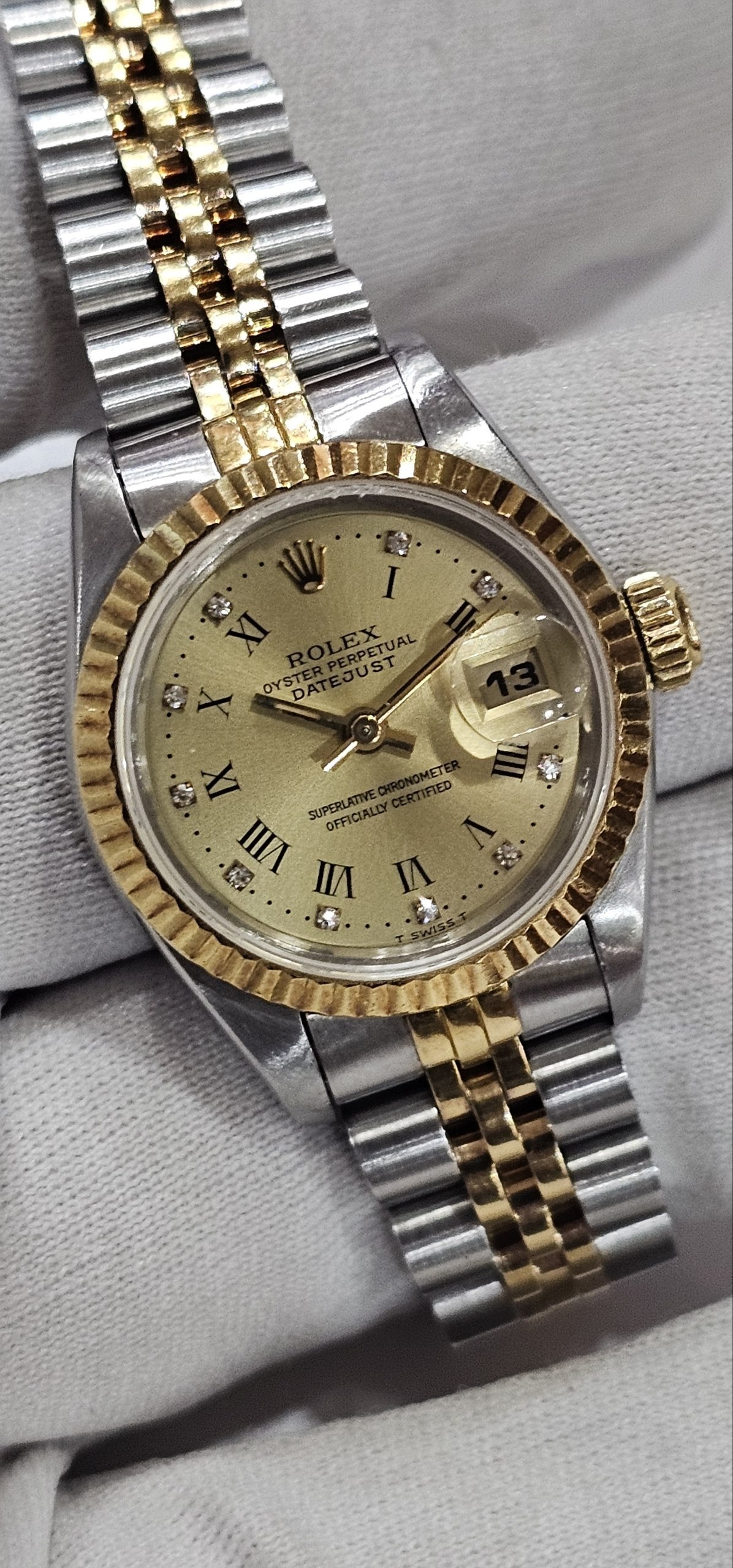 Rolex Datejust 69173 Ladies 26mm 18k half gold case